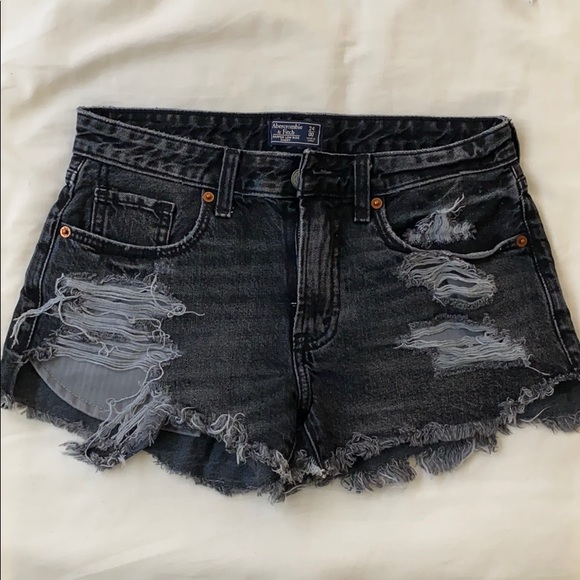 Abercrombie & Fitch Pants - Abercrombie and Fitch harbor low rise short